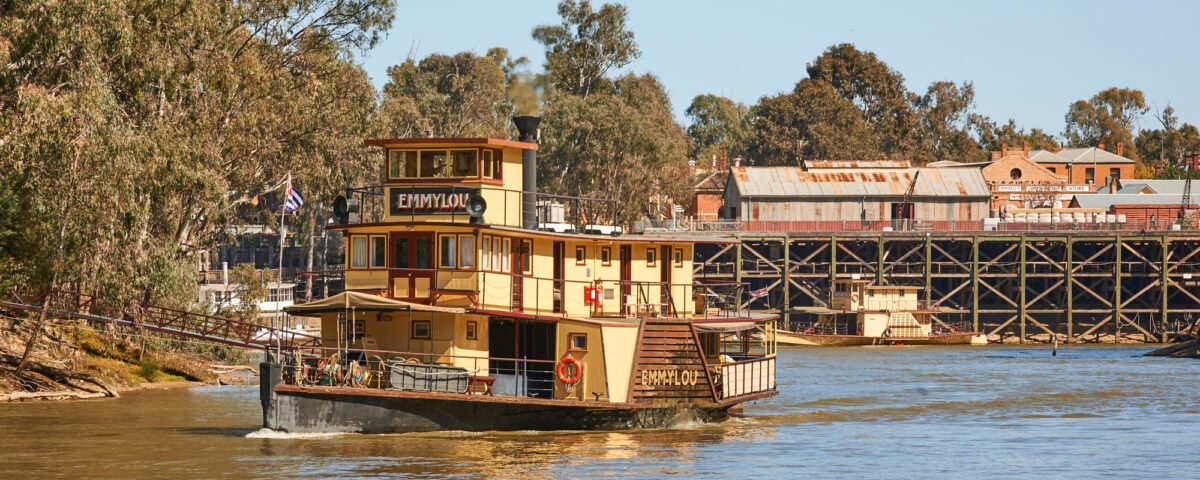 1489e5ef0d58449685bbfbe1ada9519eEmmylou_in_front_of_wharf